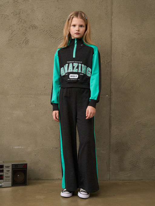 Костюм спортивный