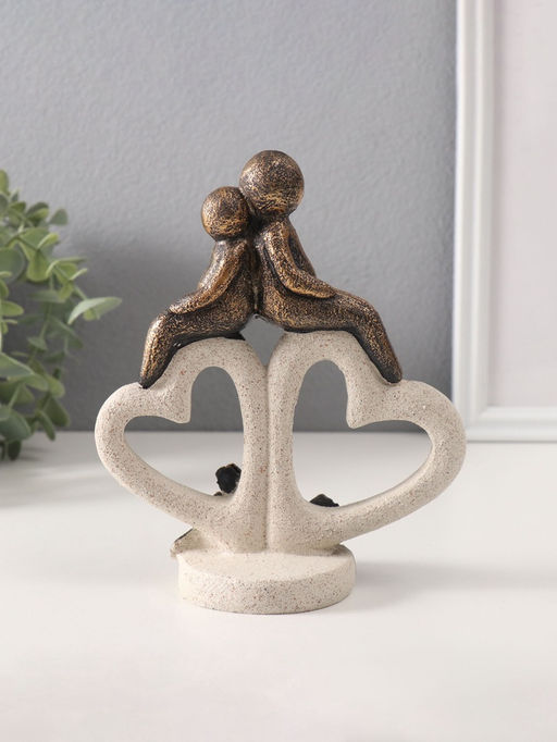 Фигурка полистоун Пара на каменных сердцах с розами, под бронзу, 7.5?15.3?18 см