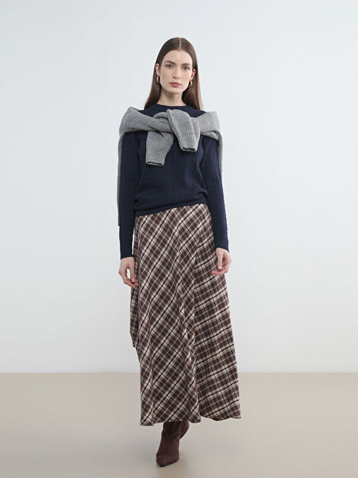 Bisiklet Yaka Kendinden Desenli Kad?n Triko Kazak