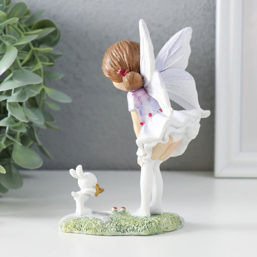 Фигурка полистоун Девочка-бабочка с зайчиком на полянке, 9.5?6?13 см