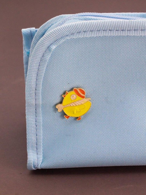 Значок металлический iLikeGift "Cute chicken"