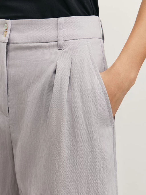 Шорты-бермуды из вискозы и тенселя / Zarina  фото 6