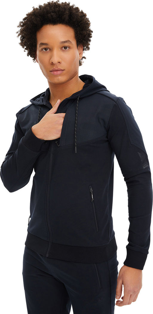 Спортивный костюм мужской