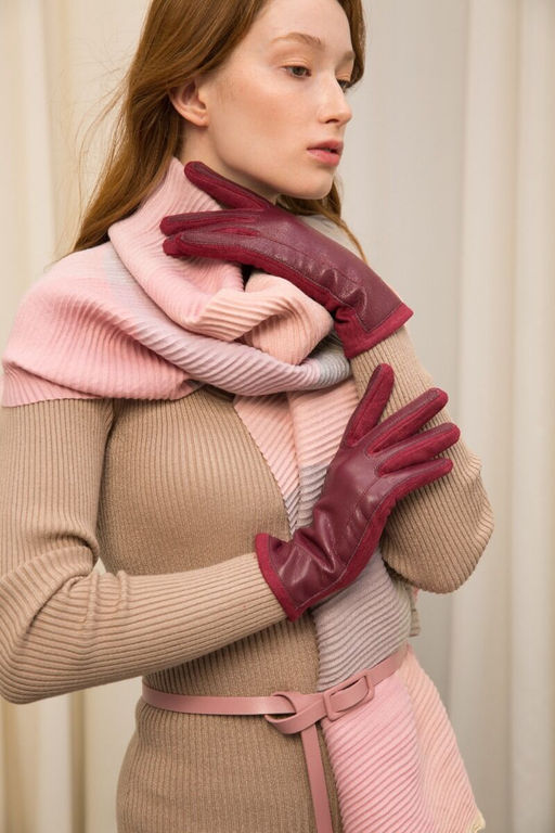 Перчатки трикотажные бордового цвета