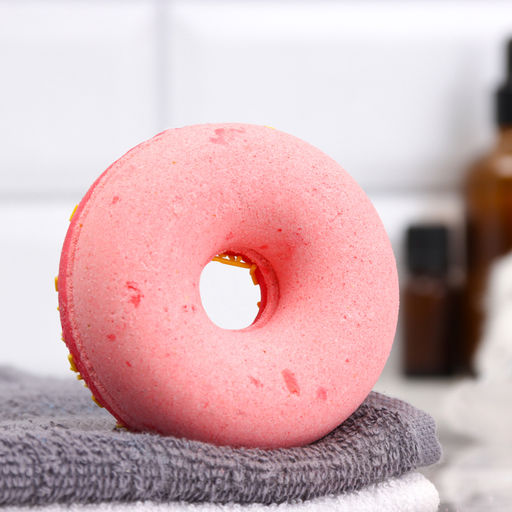 Бомбочка для ванн «красный пончик с кокосовой посыпкой» 85 г