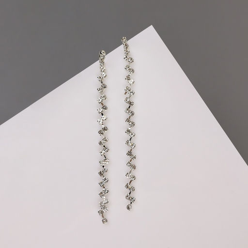 Серьги висячие со стразами Princess дорожка утончённая, белые в серебре,8 см