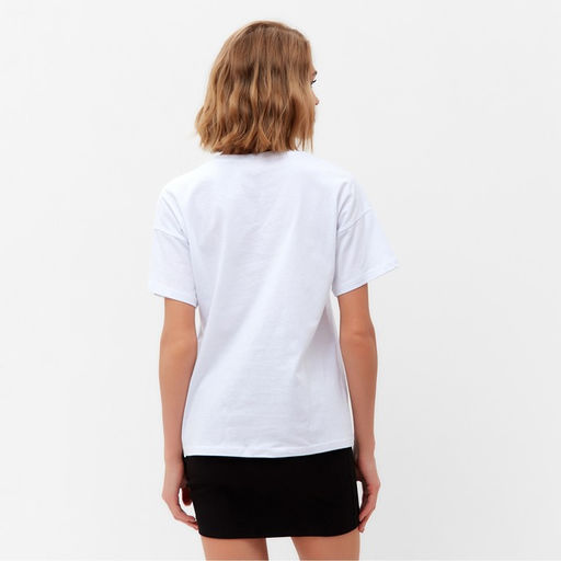 Футболка женская MINAKU с фирменным принтом, цвет белый, размер 52