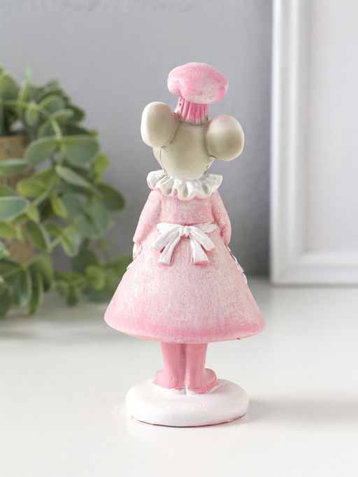 Фигурка полистоун «Мышка-поварёнок в розовом платье и колпаке, с ложкой», 6×4.5×13 см