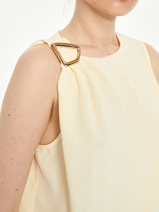 Bisiklet Yaka Aplike Detayl? Bluz