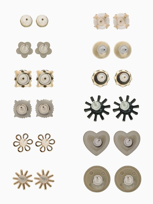 Цена за 2 шт. Серьги пусеты One year, 12 пар, цветочное настроение, белые в золоте