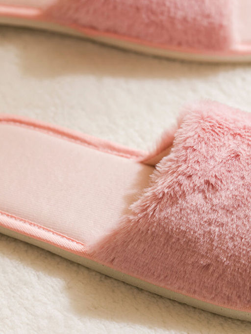 D?z Pel?? Kad?n Ev Terli?i