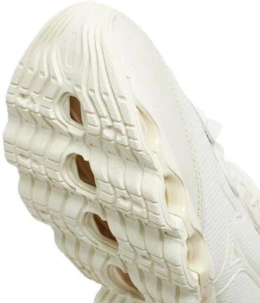 Кроссовки взрослые