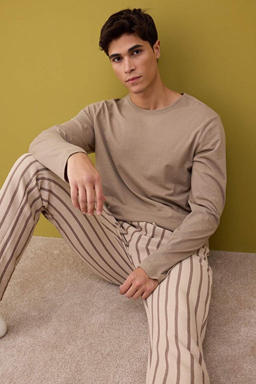 Bej Regular Fit _izgili Dokulu _rme Pijama Tak_m_ TMNAW26PT00006 - Trendyolmilla фото 2