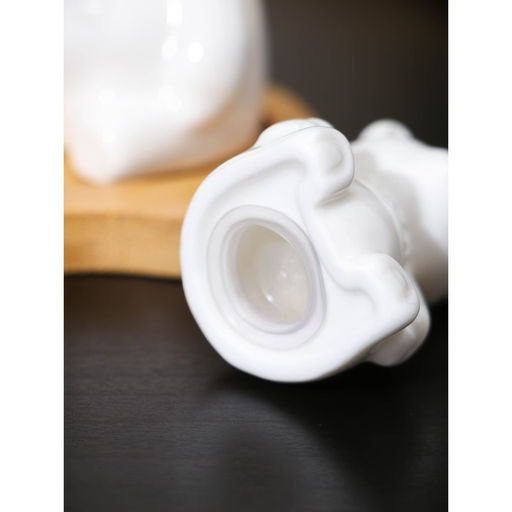 Набор для специй на бамбуковой подставке BellaTenero Медведица и медвежонок, 2 предмета: солонка 15 мл, перечница 35 мл, фарфор, белый фото 3