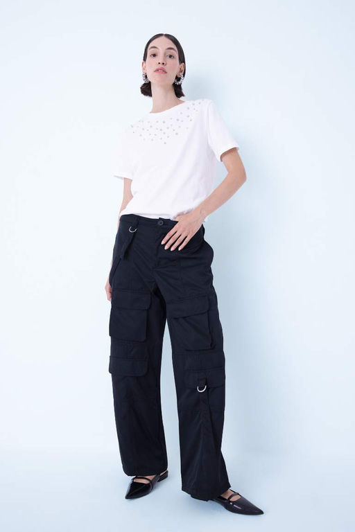 Женская повседневная футболка с короткими рукавами и круглым вырезом, украшенная камнями, стандартного кроя - Defacto фото 2