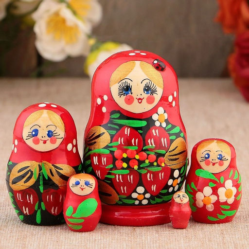 Матрёшка дерево «Божья коровка», красный платок, 5 кукольная, 9-11 см