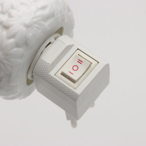 Светильник «Цветы» 1×7 Вт Е11 белый 7×7×12 см