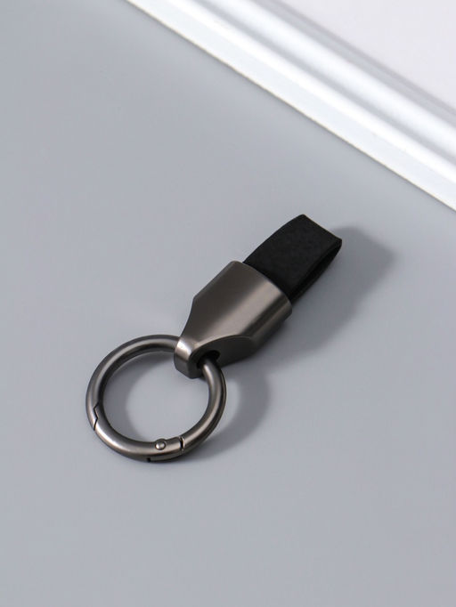 Цена за 2 шт. Брелок для ключей Cartage, на ремешке, чёрный хром, 3.5×8 см