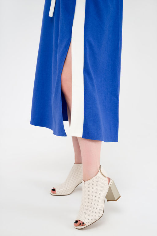 Платье с поясом василек