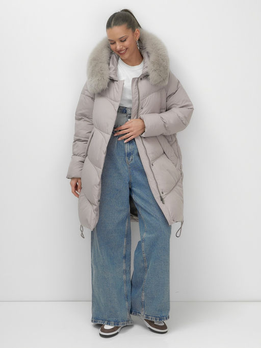 Пальто зимнее утепленное с мехом и капюшоном тренд светло-коричневого цвета 7745SK - Visdeer фото 14