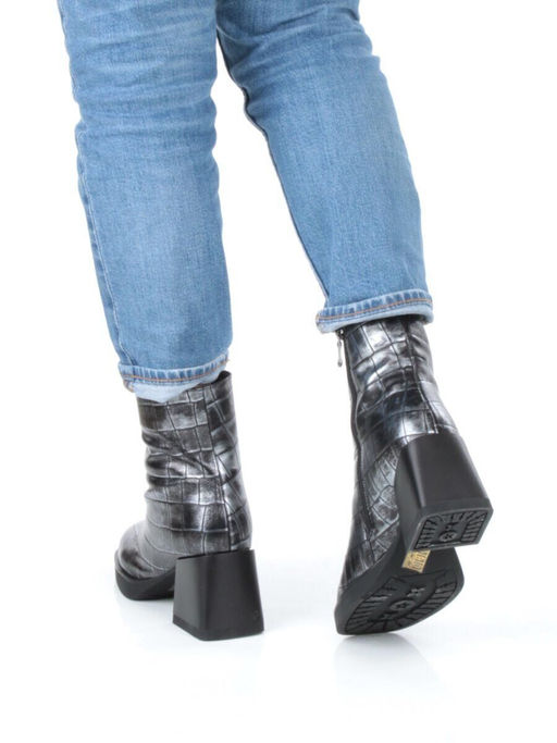 04-ZYM936 BLACK SILVER Ботильоны зимние женские (натуральная кожа, натуральный мех)