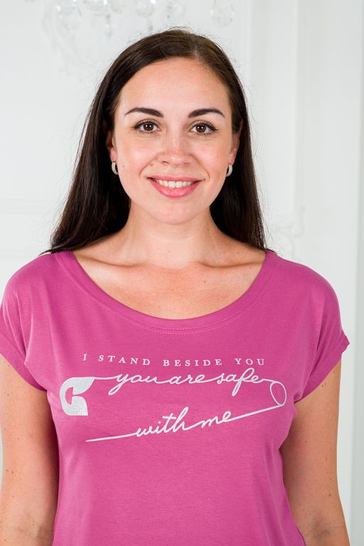 Футболка женская из вискозы Лирика брусника You are safe - Амадэль фото 5