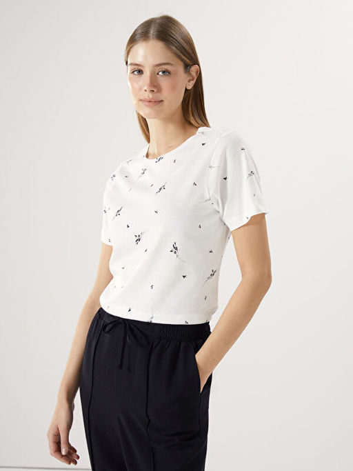 Bisiklet Yaka Desenli Kad?n Ti??rt