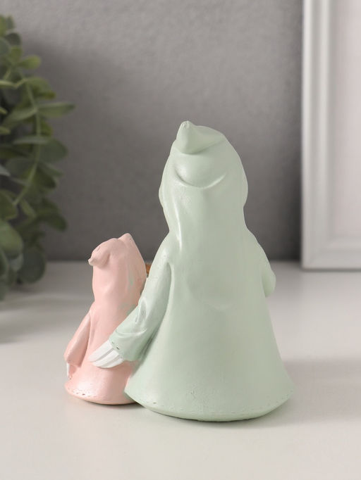 Фигурка полистоун «Утка с утёнком в дождевиках читают книгу», 9×8.5×11 см