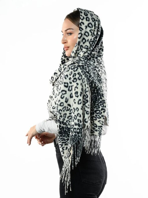 Яркий палантин с анималистичным принтом - Pretty mania фото 5