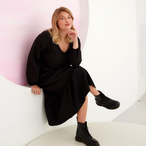 Платье женское миди MIST plus-size, чёрное, размер 52, однотонное