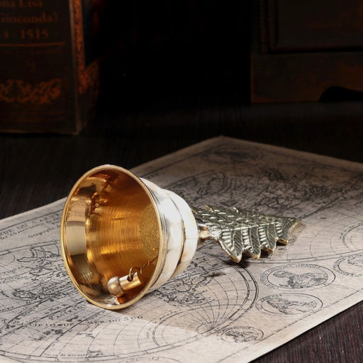 Колокольчик «Ёлка», 6.5×6.5×14 см, латунь, перламутр