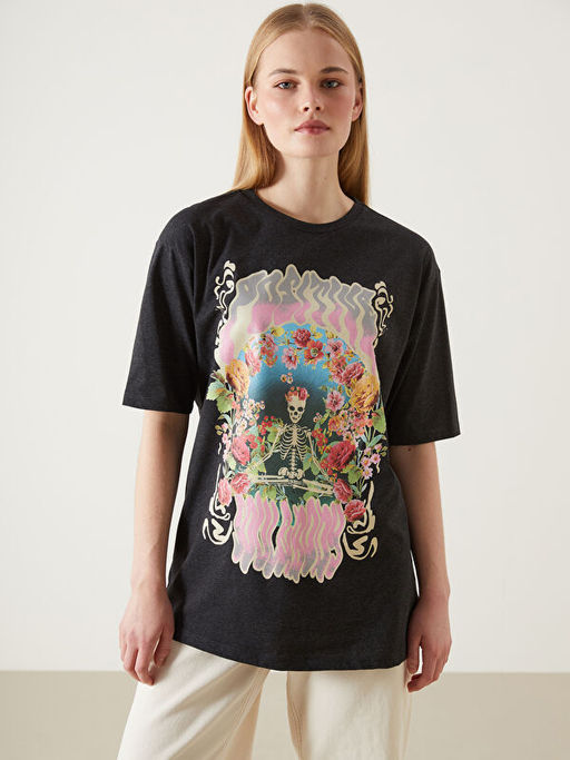 Bisiklet Yaka Bask?l? Oversize Kad?n Ti??rt