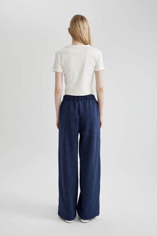 Моющиеся спортивные штаны с широкими штанинами и эффектом потертостей - Defacto фото 8