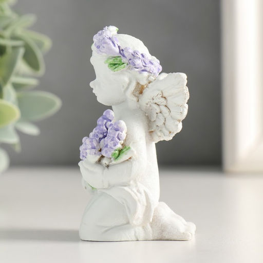 Цена за 2 шт. Фигурка полистоун «Белоснежный ангелок с лавандой, в венке из лаванды», 7.2×4.8×4 см, МИКС