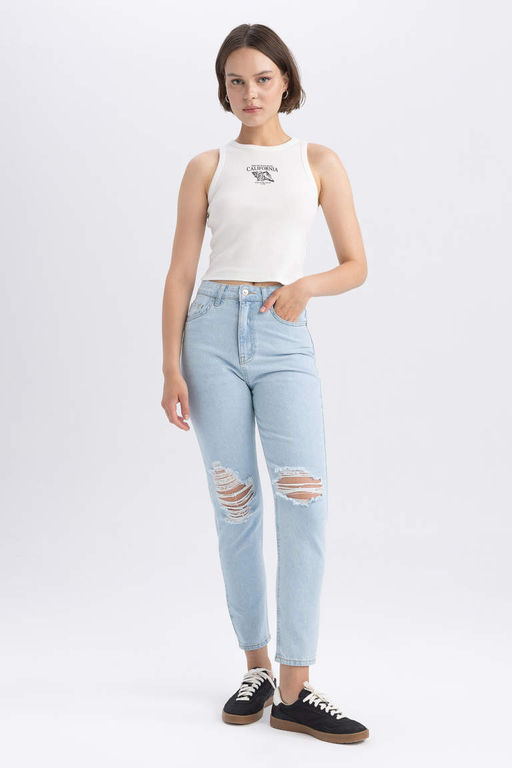 Lina Comfort Mom Fit, удобная посадка, легкие узкие джинсовые брюки длиной до щиколотки с рваными деталями и деталями - Defacto фото 3