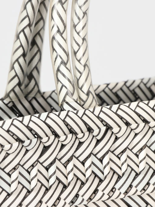 Сумка плетёная, 30×15×35 см, пластик, белая с чёрным