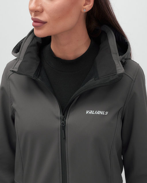 Парка спортивная женская с капюшоном softshell темно-серого цвета 9568TC - Mtforce фото 12