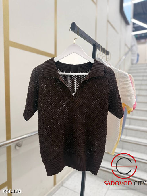 Футболка поло с V-вырезом