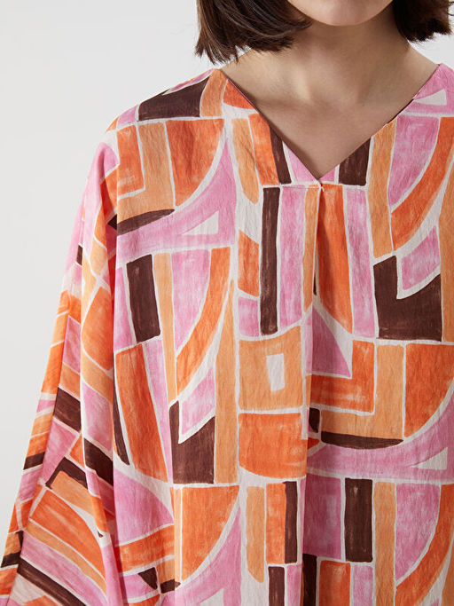 V Yaka Desenli Oversize Elbise