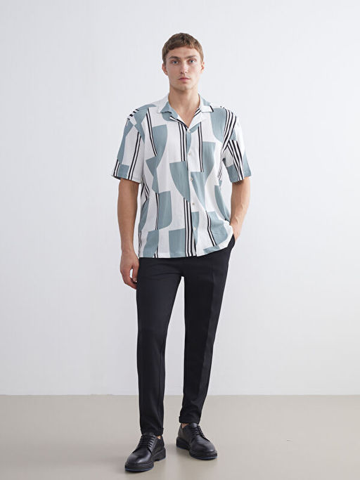 Regular Fit K?sa Kollu Desenli Erkek G?mlek