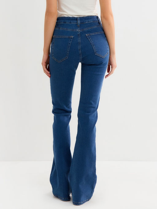 Джинсы женские клёш со стрелкой MINAKU: Jeans Collection, размер 48, синие