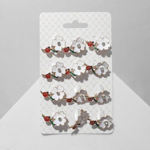 Цена за 12 шт. Брошь «Цветы ромашки с божьей коровкой», разноцветная в золоте