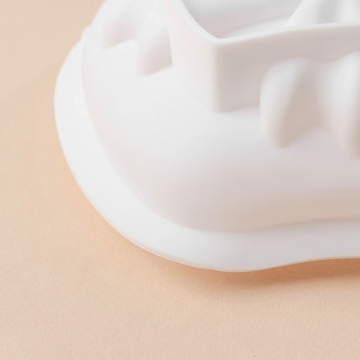 Форма для выпечки и муссовых десертов KONFINETTA Сердце с бантом, 19?17?6.5 см, силикон, белая