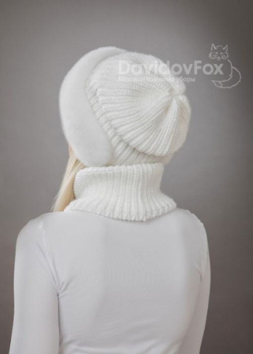 Комплект Ника норка трикотаж белая манишка