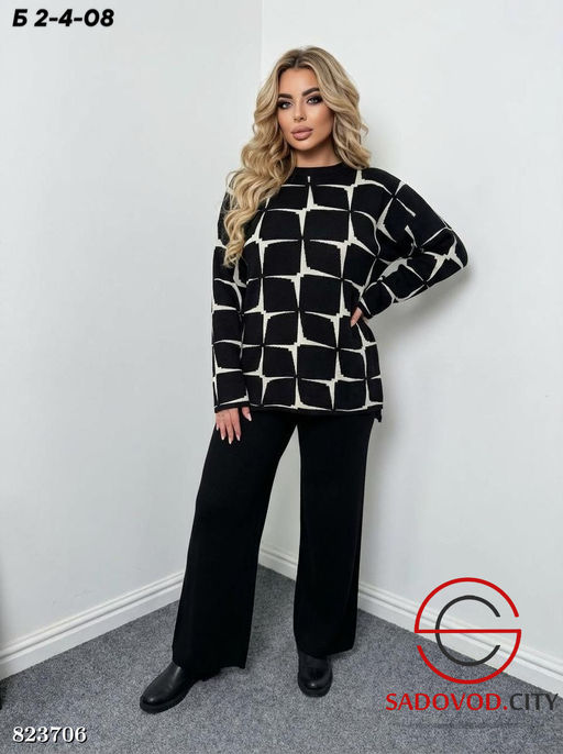 Костюм женский с рисунком