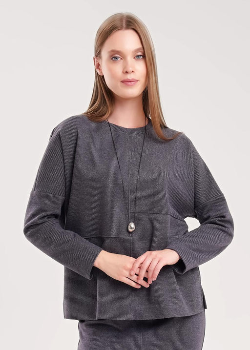 157026/190ввэ Джемпер жен. (ЧЗ)