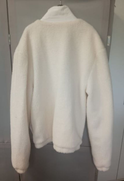 Куртка молоко