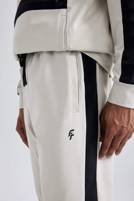 DeFactoFit Спортивные спортивные штаны для бега со стандартным кроем из ткани для подводного плавания со стандартной посадкой  фото 4