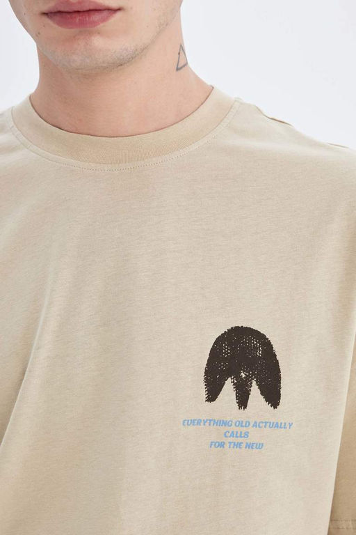 Футболка Comfort Fit с круглым вырезом и короткими рукавами с принтом на спине - Defacto фото 8