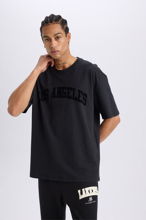 NBA Los Angeles Lakers Oversize Geni_ Kal_p Bisiklet Yaka K_sa Kollu Ti__rt